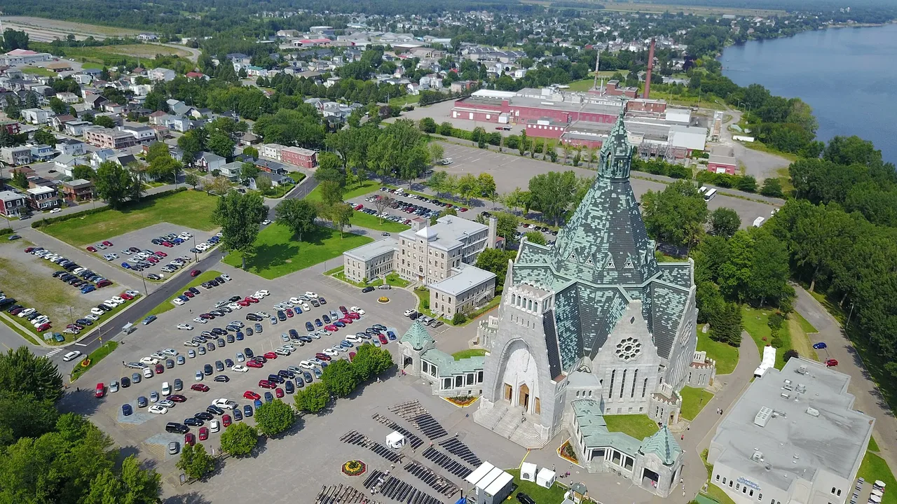 Aerial view of the Basilica of Our Lady of the Cape in Trois-Rivières.